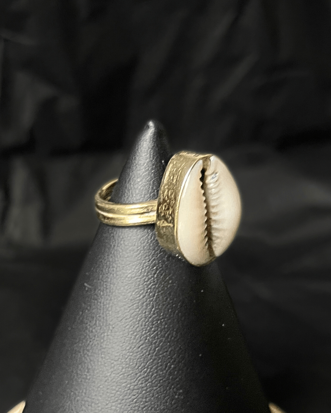 Bague en bronze et cauri - Ledoux Store