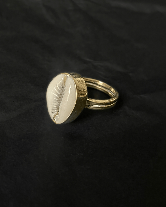 Bague en bronze et cauri - Ledoux Store
