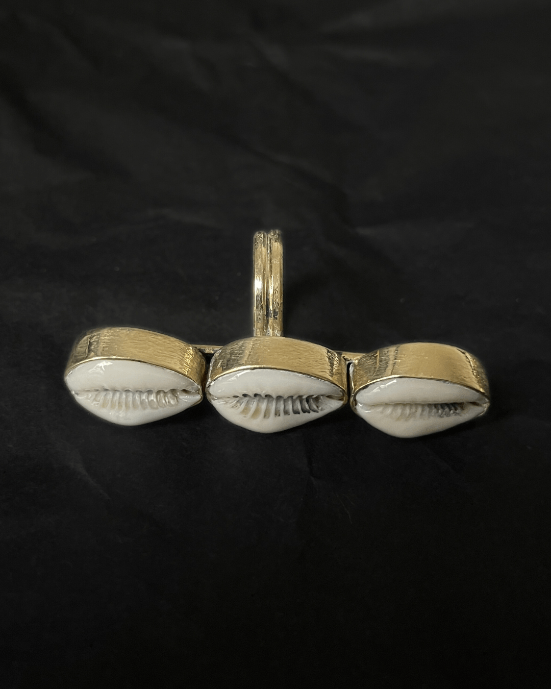Bague en bronze et cauri - Ledoux Store