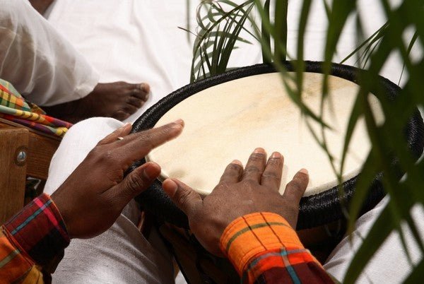 Le Gwoka et la fabrication du Ka : musique et patrimoine de Guadeloupe sur Ledoux Store - Ledoux Store