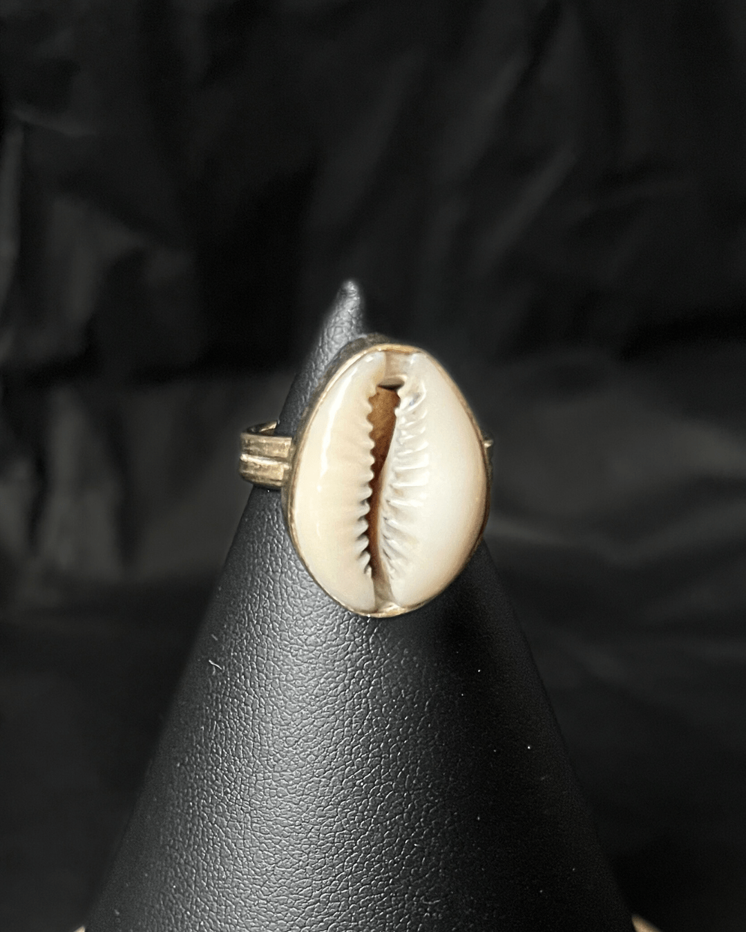 Bague en bronze et cauri - Ledoux Store