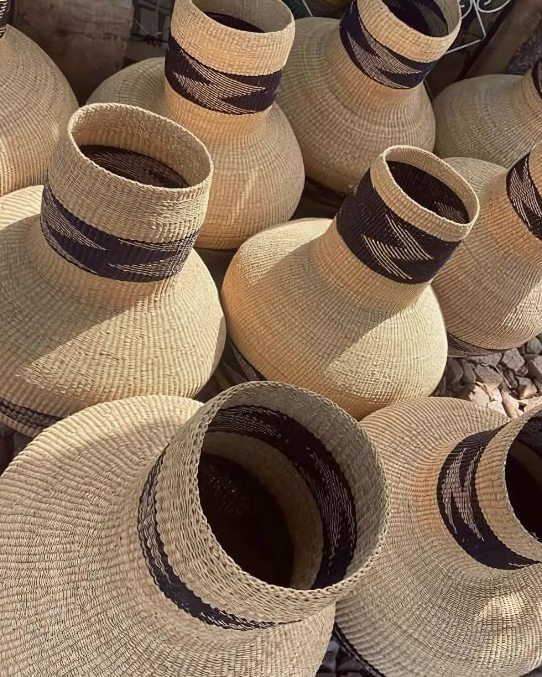 Panier/Vase Linka Art tissé en fibres naturelles - Ledoux Store