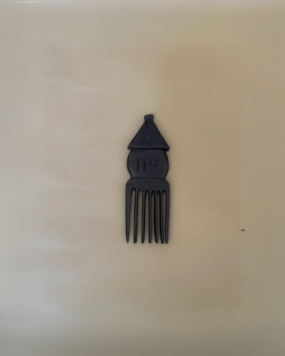 Peigne traditionnel sculpté en bois d'ébène - Ledoux Store