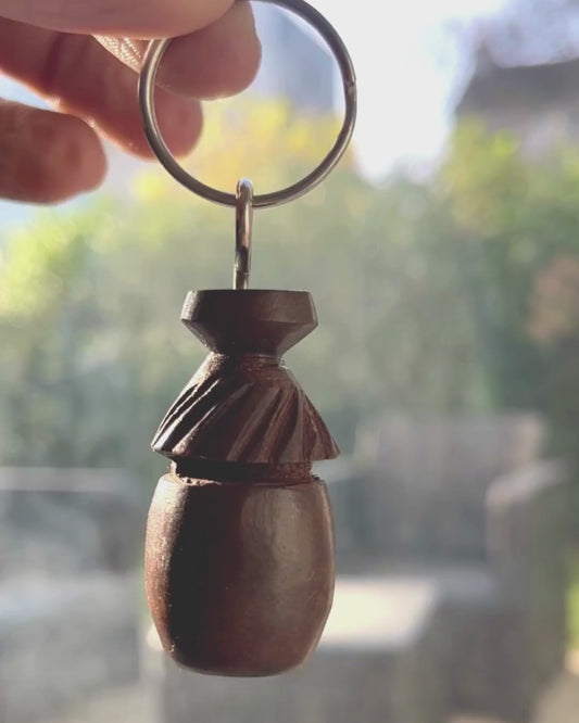 Porte-clé en bois, Case Africaine